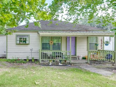 1104 Mabry Rd