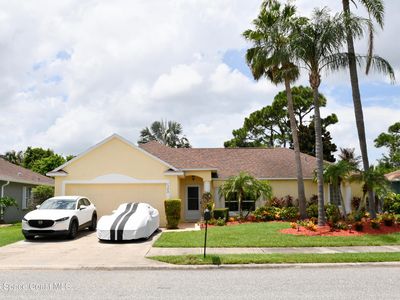 1388 Hill Ave