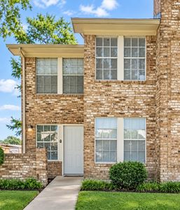 525 Towne House Ln