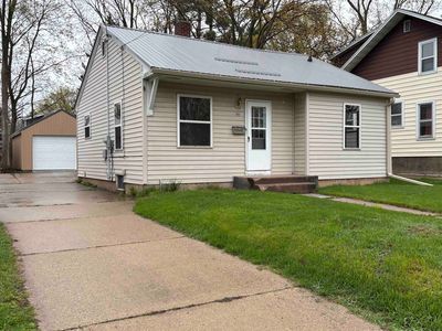 93 Garfield Ave