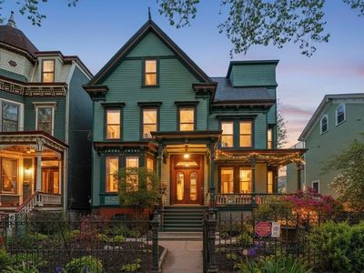 74 Sherman Pl