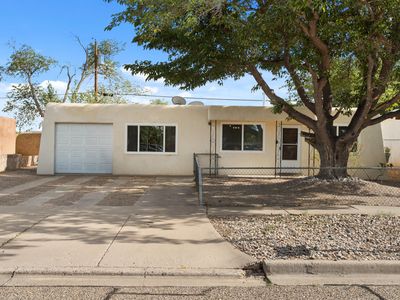 5944 Avenida La Barranca NW