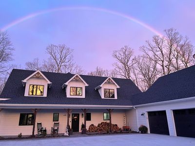 285 W Crofton Hall Rd