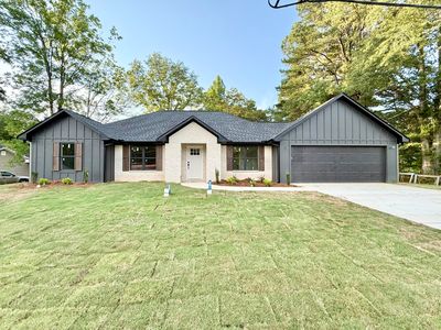 472 Mobile St