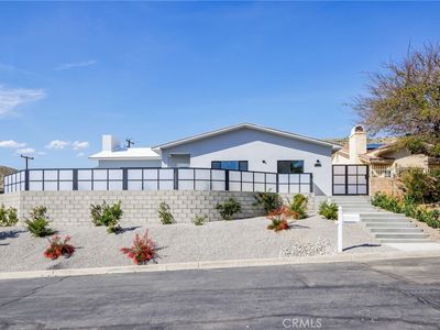 66174 Avenida Suenos