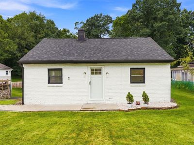 5036 Sherwood Rd