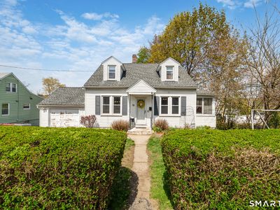 15 Nixon Avenue