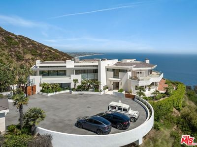 4310 Encinal Canyon Rd