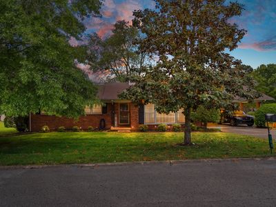 705 Dow Dr