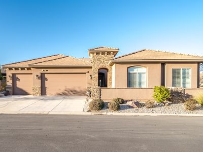 4898 S Heatherglen Dr