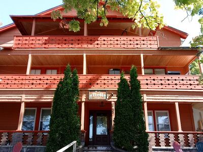 2761 Main St