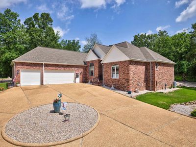 32 Sanchez Way