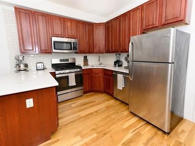 109 Jackson St APT 3F