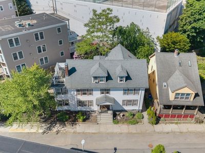 9 Parkwood Ter
