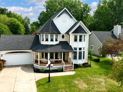 212 Victoria Ct