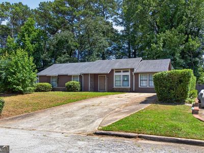 2414 Leslie Brook Dr
