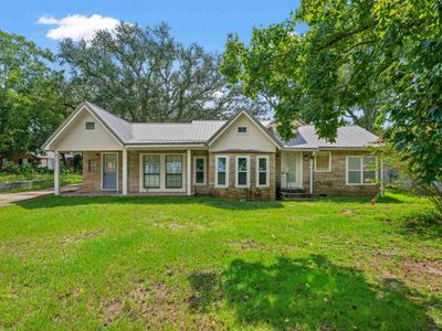 914 Scenic Hwy