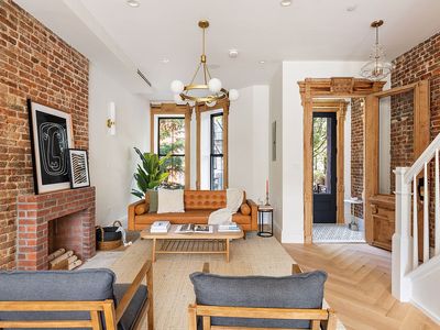 378 Hancock St