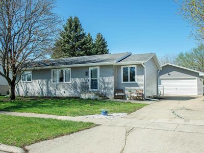 4754 Edgebrook Dr