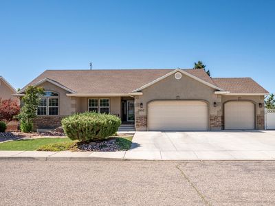 3893 W 1475 N