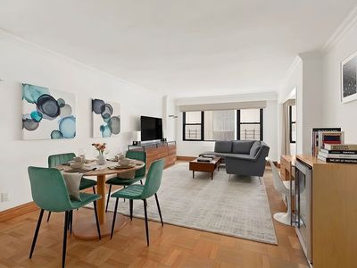201 E 77th St APT 11E