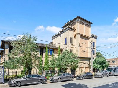 745 Bellevue Avenue E #201