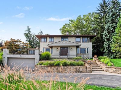 2318 Lake Dr SE