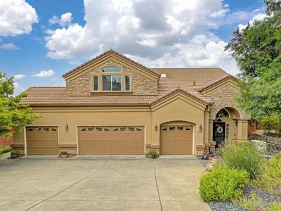 1116 Crestline Cir