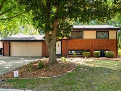 15 Kingswood Dr