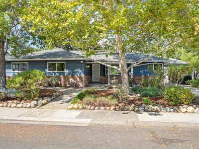 1221 Nevis Ct