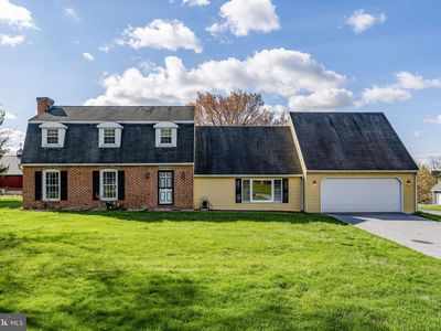 Property at 2 Arlin Cir, Lititz, PA