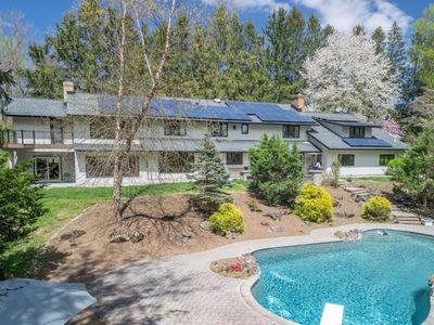 2 Elliot Farm Road