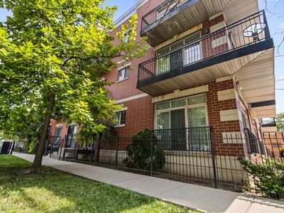 4755 N Kilbourn Ave UNIT 1D