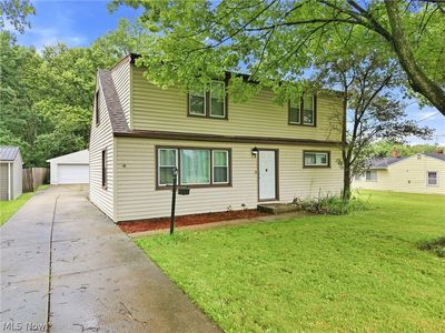 Property at 3192 Roselawn Dr, Niles, OH