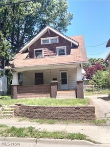 949 W Exchange St
