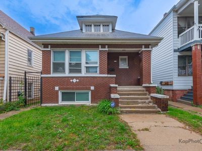 5012 S Washtenaw Ave