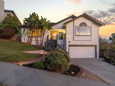 156 Knightshaven Way