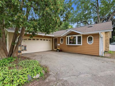 5133 Door Dr
