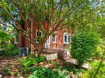 8401 Pleasant Plains Rd