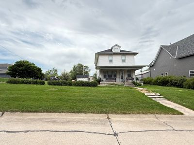 105 S Way Ave