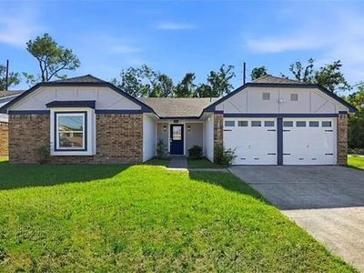 Property at 2800 English Colony Dr, La Place, LA