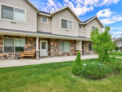 7449 Sandalwood Dr #30