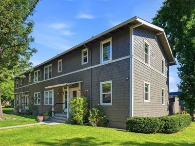 20 Livingston Court