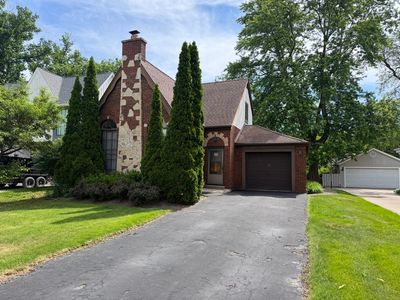 165 S Fairview Ave