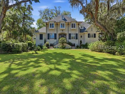 12 Hanover Way