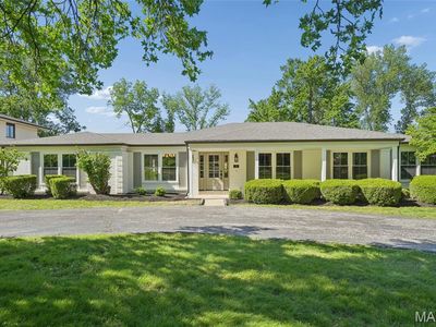 10 Spoede Woods Dr