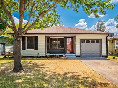 222 W Wilson Ave