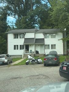 2425-2427 Boone St