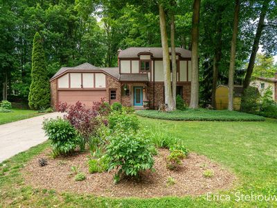 8659 Ridgecrest Ct SW