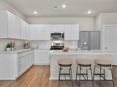1033 Arbor Village Ln